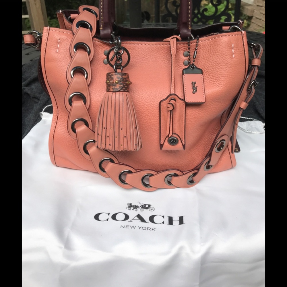 Coach 1941 Rogue 30 in melon